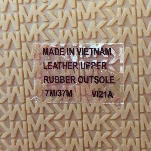 MICHAEL Michael Kors Slide Sandals Yellow Leather Quilted Royce Sz 7 NEW Sandal - Picture 6 of 8